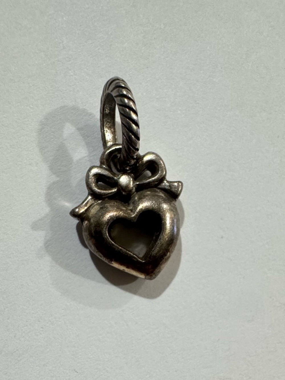 Brighton Heart Bow Charm